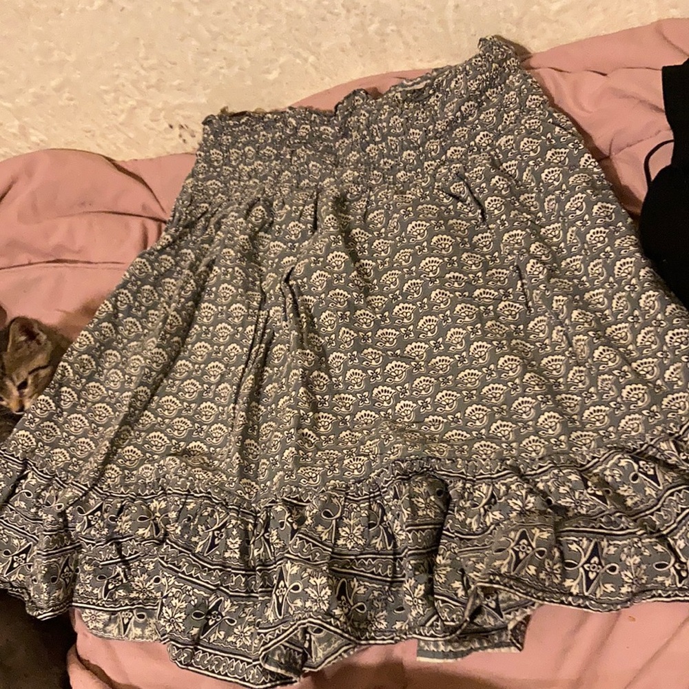 Grey skirt